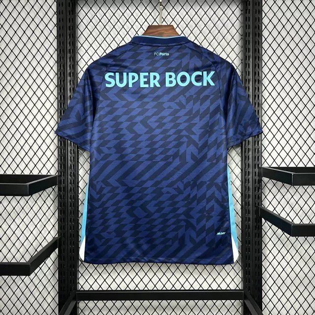 653871933 18005066300886727 3141844117800003700